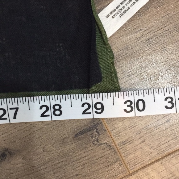 3 scarves - Picture 7 of 15